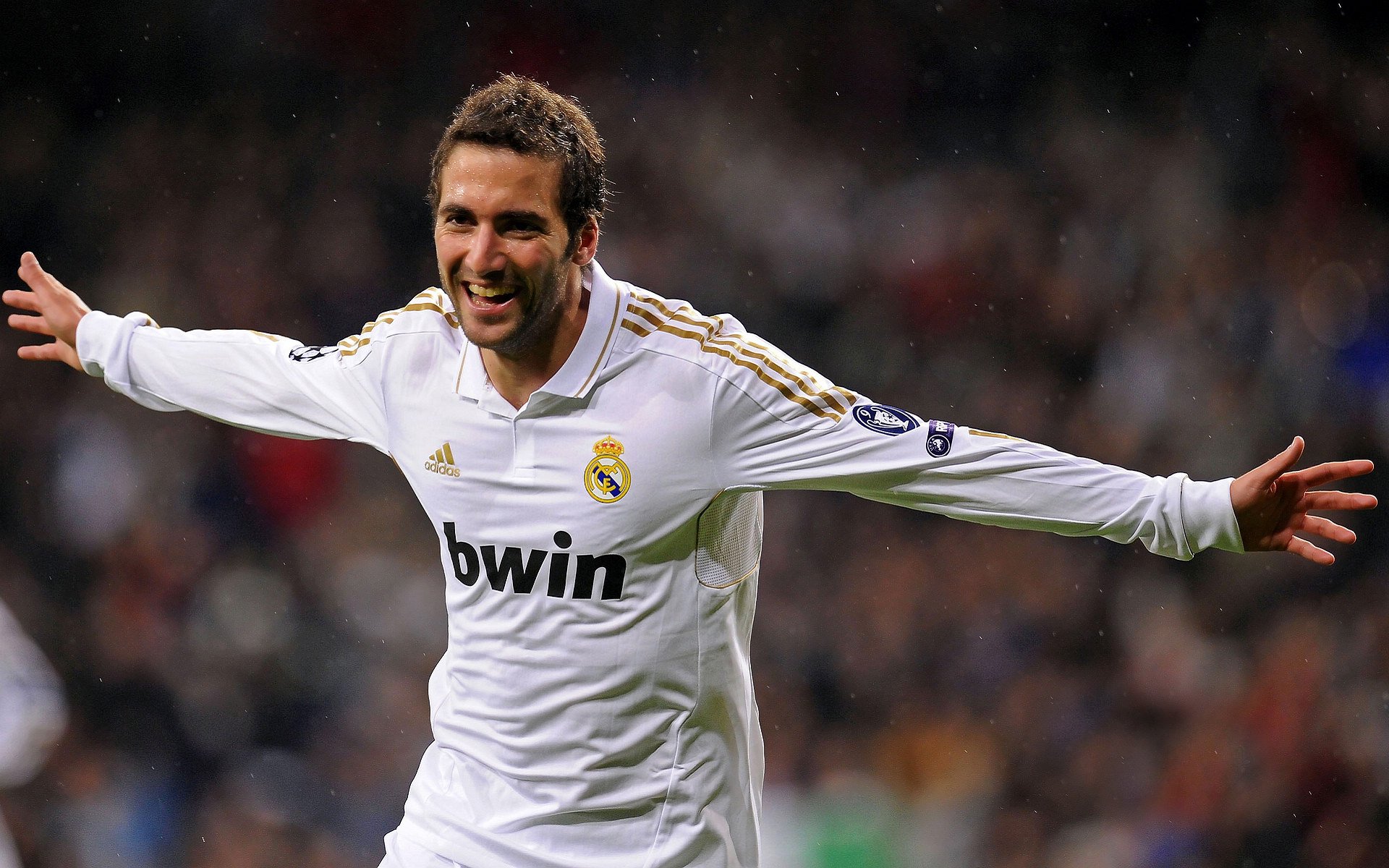 _未来体育智能场馆：科技赋能全民健身_，未来体育馆概念设计